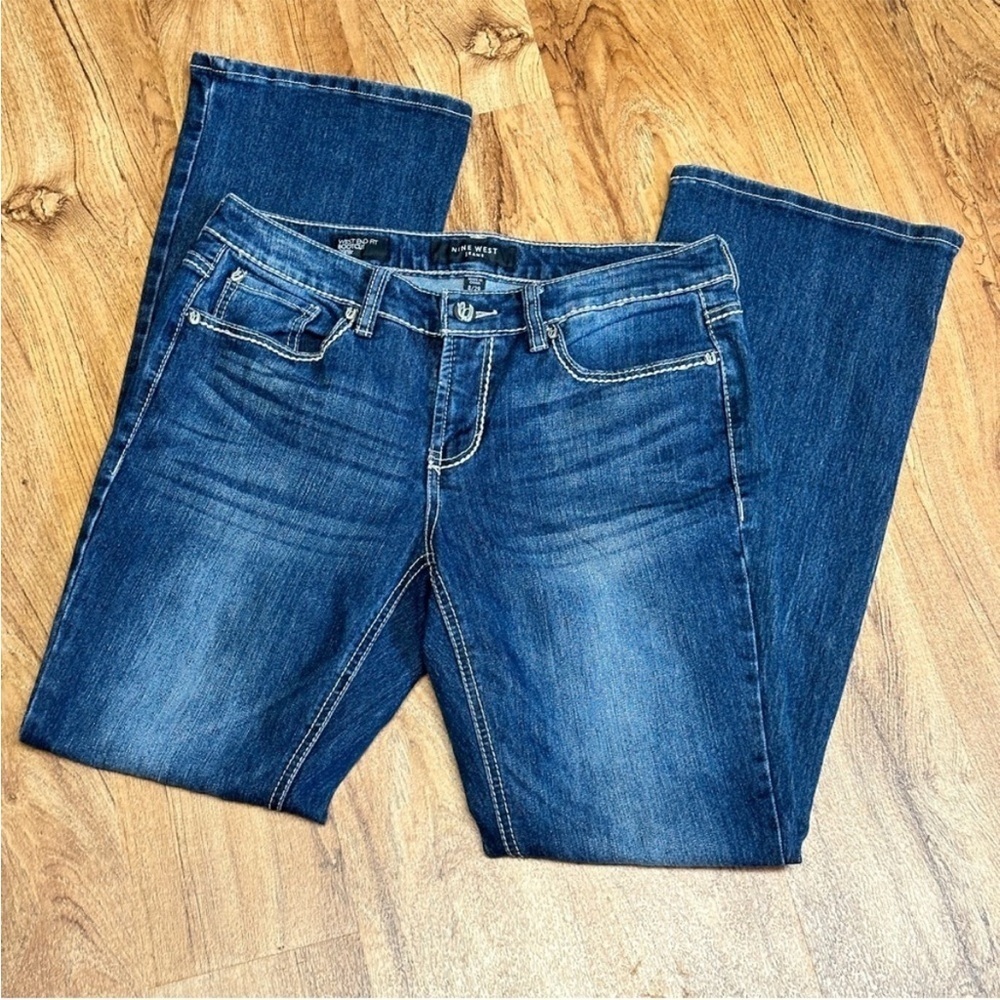 Nine West Boot Cut West End Fit Jeans
Dark Wash 8